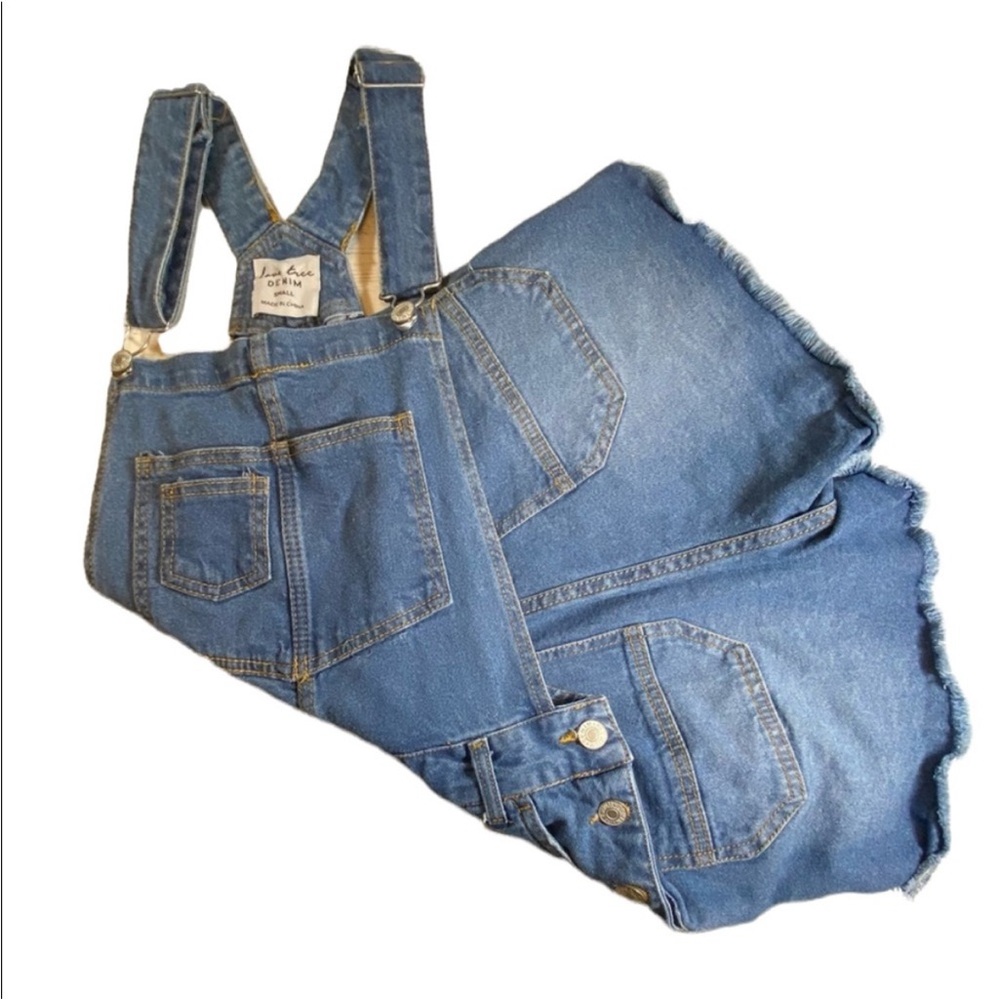 Love Tree Blue Denim Distressed Overall Shorts Size Small